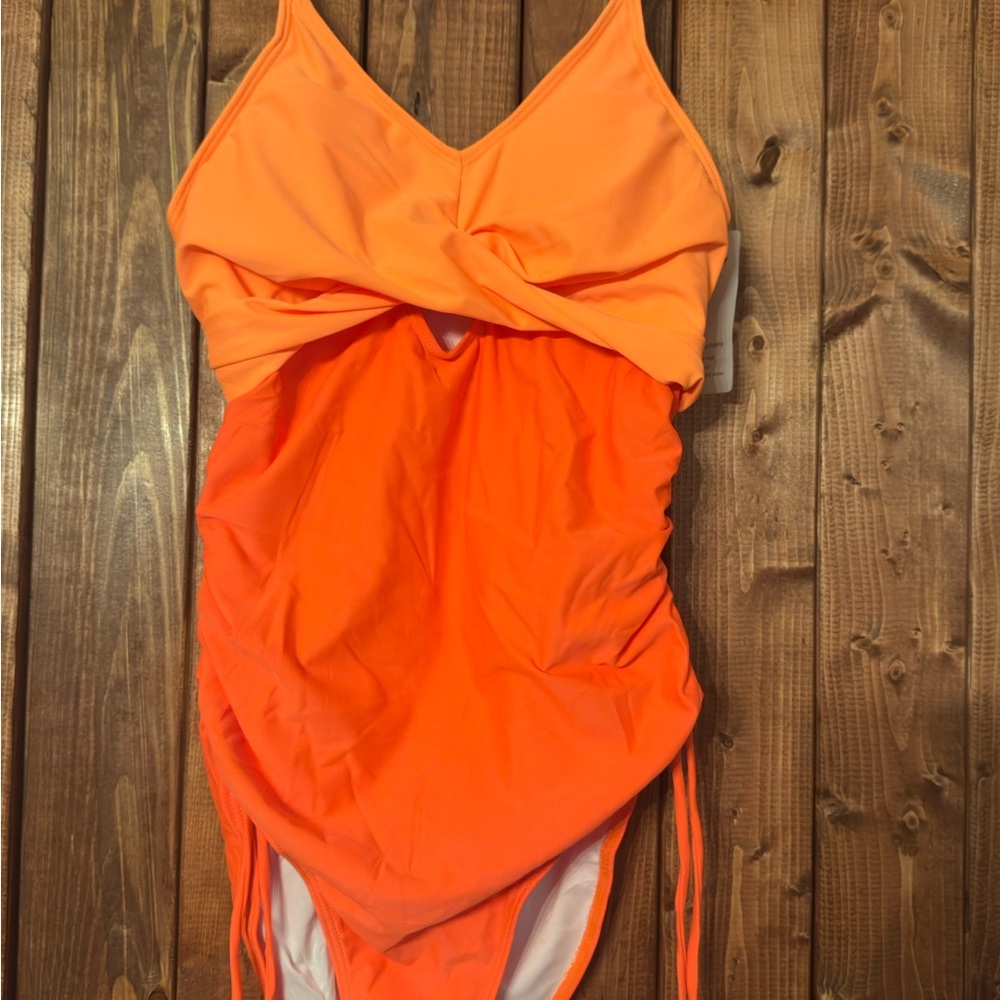 Two-Tone Orange Twist Front One-Piece Swimsuit Women’s Medium